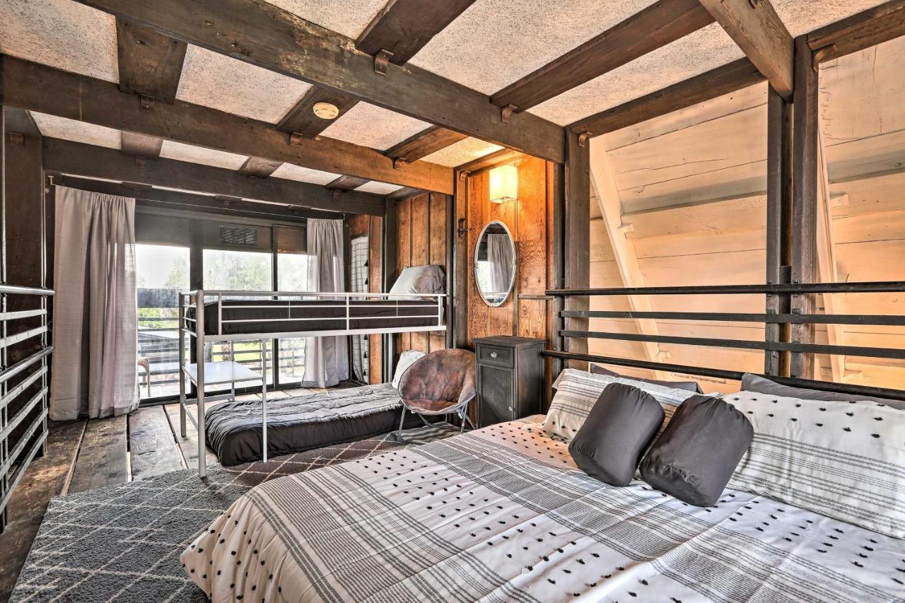 Authentic Clewiston Home With Outdoor Game Room Kültér fotó