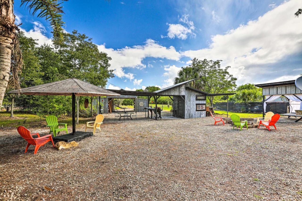 Authentic Clewiston Home With Outdoor Game Room Kültér fotó